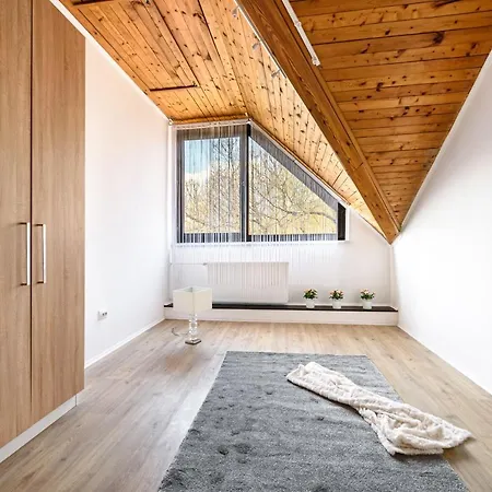 Diamond * ブダペスト